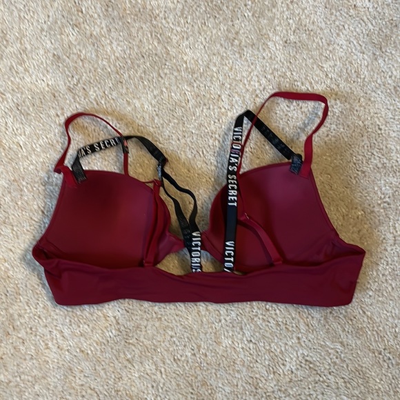 Front-clasp Victoria’s Secret push-up bra, size 34A, scarlet - Picture 3 of 6